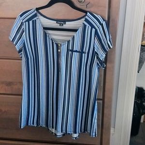 Roz & Ali top Medium